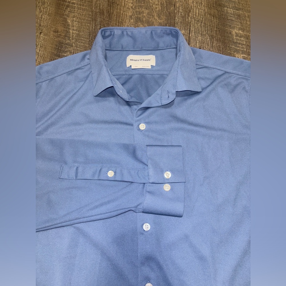 Ministry of Supply Men’s Long Sleeve Performance Button Up Shirt Size L